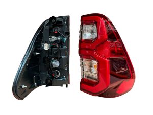 STOP TY HILUX LED  2.8/4.0 RH (21-ON)