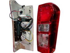 STOP CH D-MAX LED RH (15-21)