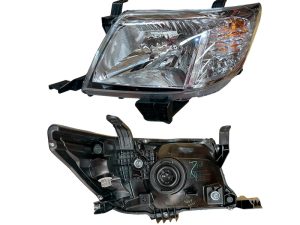 FAROLA TY HILUX VIGO LUPA CRISTAL KOITO C/BOMBILLO LH (08-12) OEM