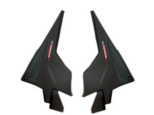 TAPA LATERAL CB-125F TWISTER NEGRO (PAR) FG-K52-008