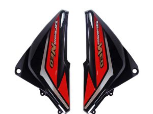 TAPA LATERAL DREAM NEO-110 1A SERIE NEGRO STICKER ROJO (PAR)