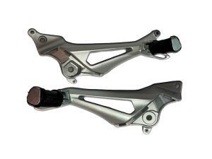 C/PIE COMPLETO CON SOPORTE AKT-125 FLEX (PAR) (32420-H199P-C0007)