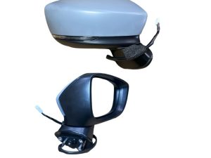 388-MZD243TPBIL/ESPEJO MZ 3 ELECT DESEMPAÑ ABATIB C-LUZ C/SESENSOR B/GRIS RH (18-20)/TYC